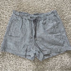 Loft Gray White Stripe High Rise Shorts Paperbag Style Size Medium